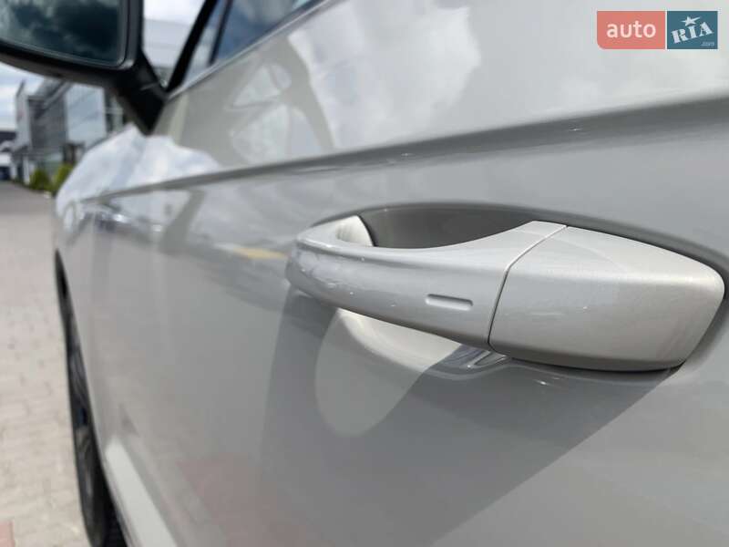 Позашляховик / Кросовер Volkswagen Touareg 2024 в Львові