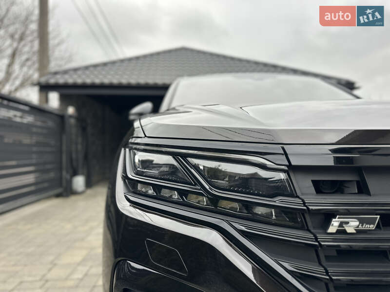 Позашляховик / Кросовер Volkswagen Touareg 2019 в Луцьку