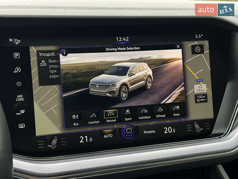 Позашляховик / Кросовер Volkswagen Touareg 2019 в Луцьку