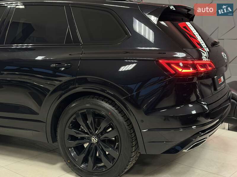 Позашляховик / Кросовер Volkswagen Touareg 2020 в Тернополі