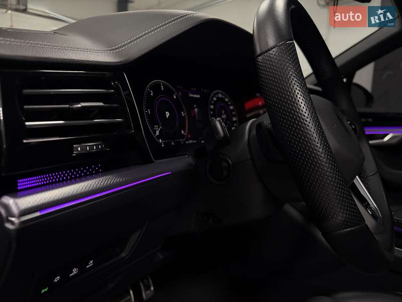 Позашляховик / Кросовер Volkswagen Touareg 2020 в Тернополі