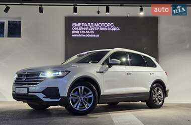Позашляховик / Кросовер Volkswagen Touareg 2021 в Одесі