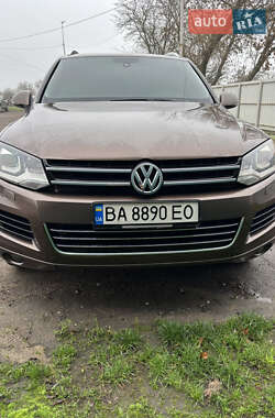 Внедорожник / Кроссовер Volkswagen Touareg 2011 в Долинской