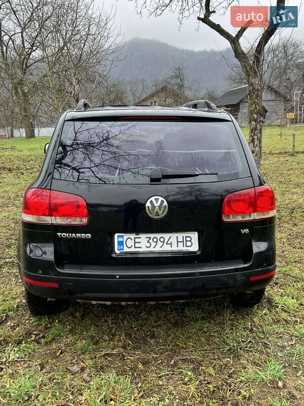 Внедорожник / Кроссовер Volkswagen Touareg 2003 в Косове