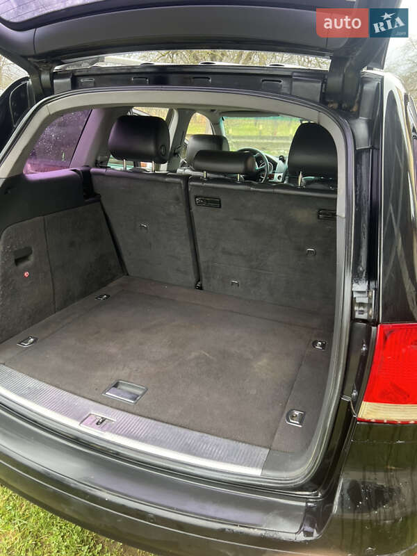 Внедорожник / Кроссовер Volkswagen Touareg 2003 в Косове