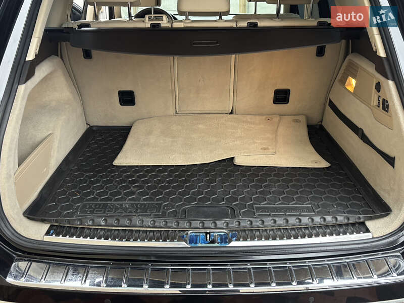 Внедорожник / Кроссовер Volkswagen Touareg 2017 в Днепре фото 46 Внедорожник / Кроссовер Volkswagen Touareg 2017 в Днепре