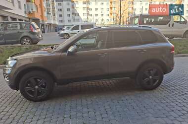 Позашляховик / Кросовер Volkswagen Touareg 2011 в Хмельницькому
