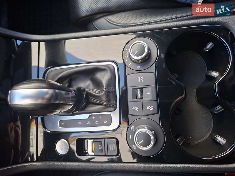 Позашляховик / Кросовер Volkswagen Touareg 2011 в Хмельницькому фото 85 Позашляховик / Кросовер Volkswagen Touareg 2011 в Хмельницькому