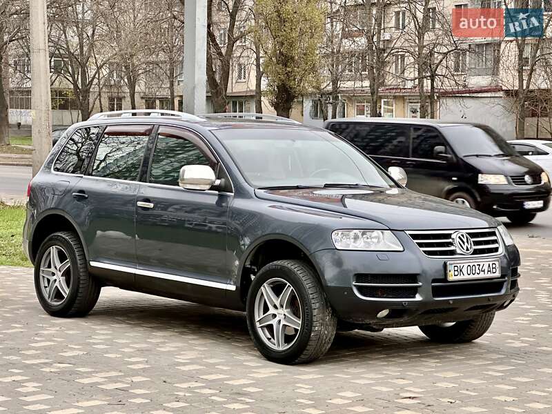Внедорожник / Кроссовер Volkswagen Touareg 2006 в Одессе