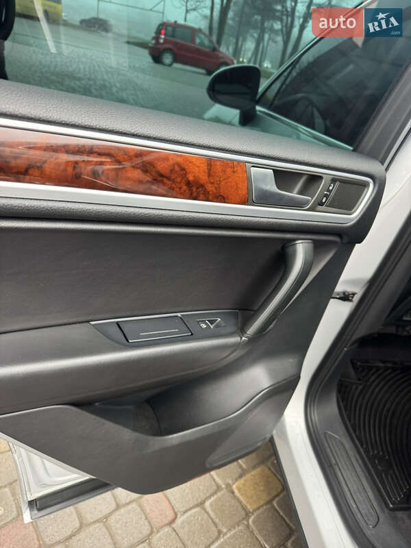 Позашляховик / Кросовер Volkswagen Touareg 2012 в Тернополі фото 12 Позашляховик / Кросовер Volkswagen Touareg 2012 в Тернополі