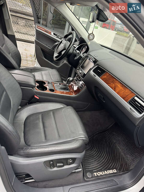 Позашляховик / Кросовер Volkswagen Touareg 2012 в Тернополі фото 19 Позашляховик / Кросовер Volkswagen Touareg 2012 в Тернополі