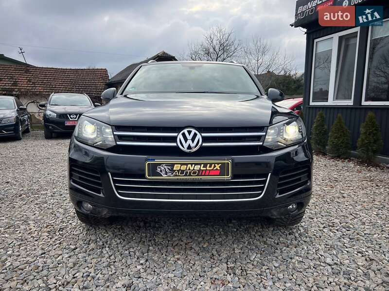 Позашляховик / Кросовер Volkswagen Touareg 2014 в Коломиї