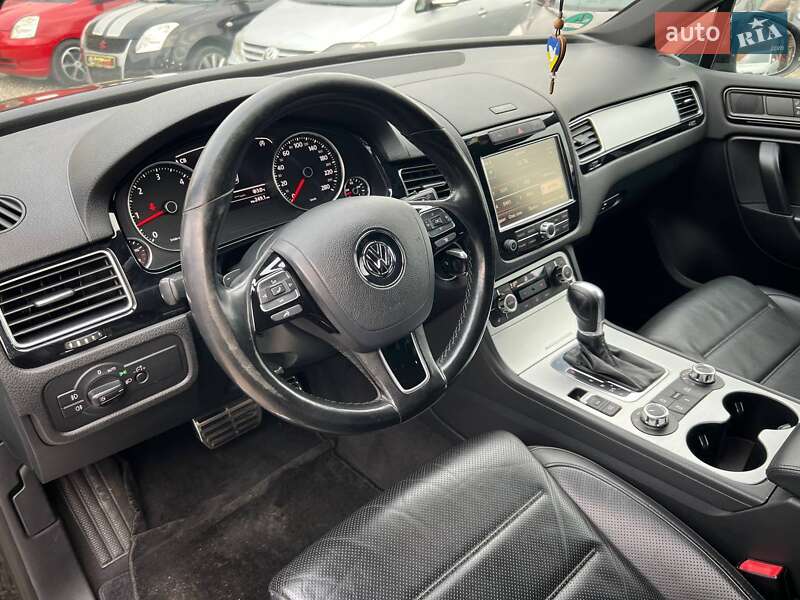 Позашляховик / Кросовер Volkswagen Touareg 2014 в Коломиї