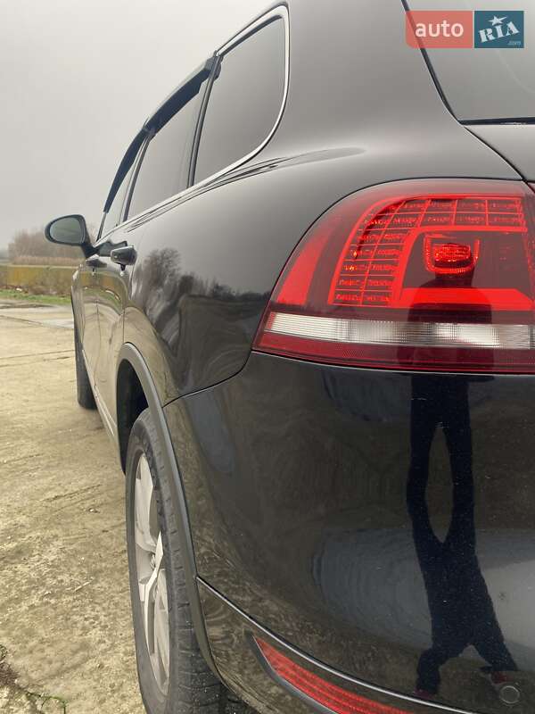 Позашляховик / Кросовер Volkswagen Touareg 2013 в Каневі фото 13 Позашляховик / Кросовер Volkswagen Touareg 2013 в Каневі