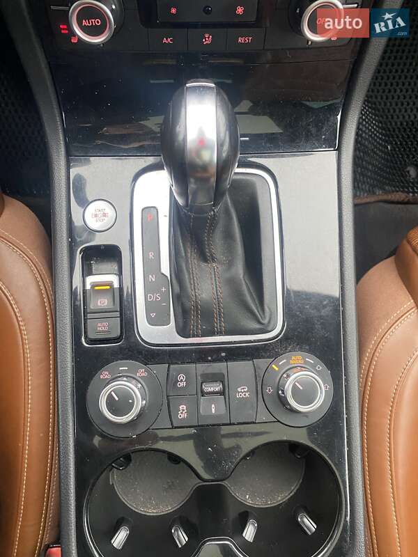 Позашляховик / Кросовер Volkswagen Touareg 2013 в Каневі фото 32 Позашляховик / Кросовер Volkswagen Touareg 2013 в Каневі