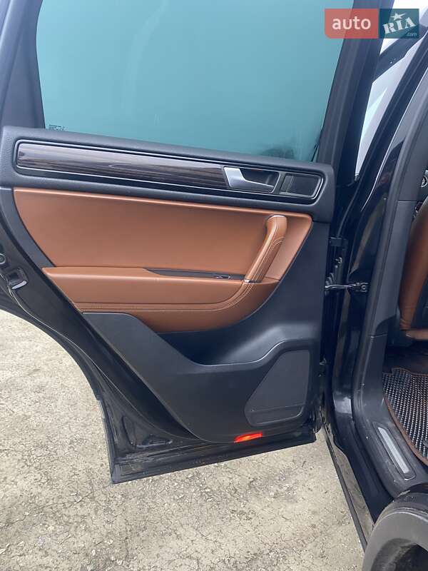 Позашляховик / Кросовер Volkswagen Touareg 2013 в Каневі фото 45 Позашляховик / Кросовер Volkswagen Touareg 2013 в Каневі