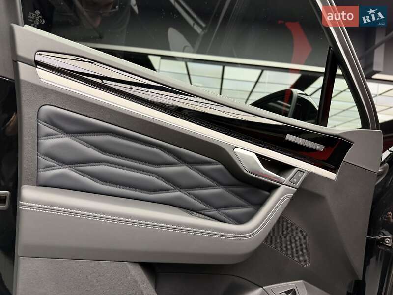 Позашляховик / Кросовер Volkswagen Touareg 2025 в Києві