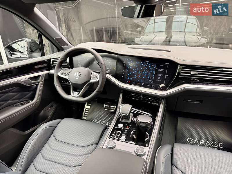Позашляховик / Кросовер Volkswagen Touareg 2025 в Києві