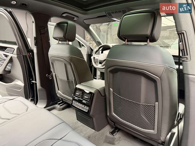 Позашляховик / Кросовер Volkswagen Touareg 2025 в Києві