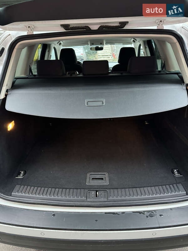 Позашляховик / Кросовер Volkswagen Touareg 2016 в Тернополі