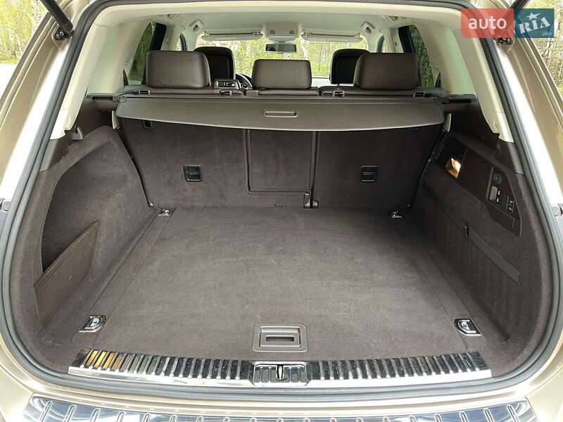 Позашляховик / Кросовер Volkswagen Touareg 2016 в Києві фото 27 Позашляховик / Кросовер Volkswagen Touareg 2016 в Києві