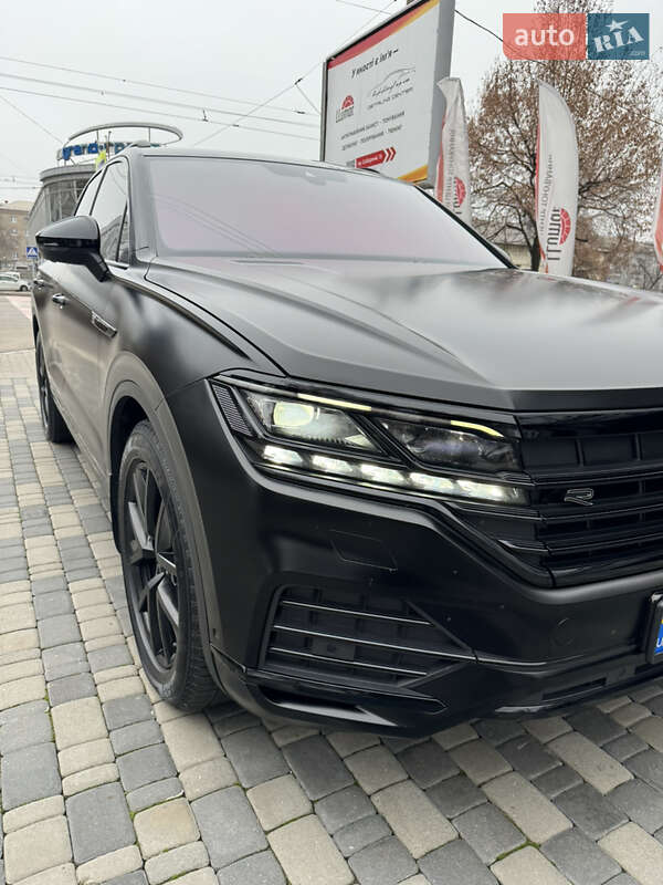 Внедорожник / Кроссовер Volkswagen Touareg 2021 в Запорожье