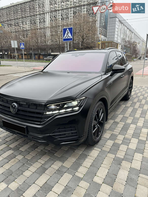 Внедорожник / Кроссовер Volkswagen Touareg 2021 в Запорожье
