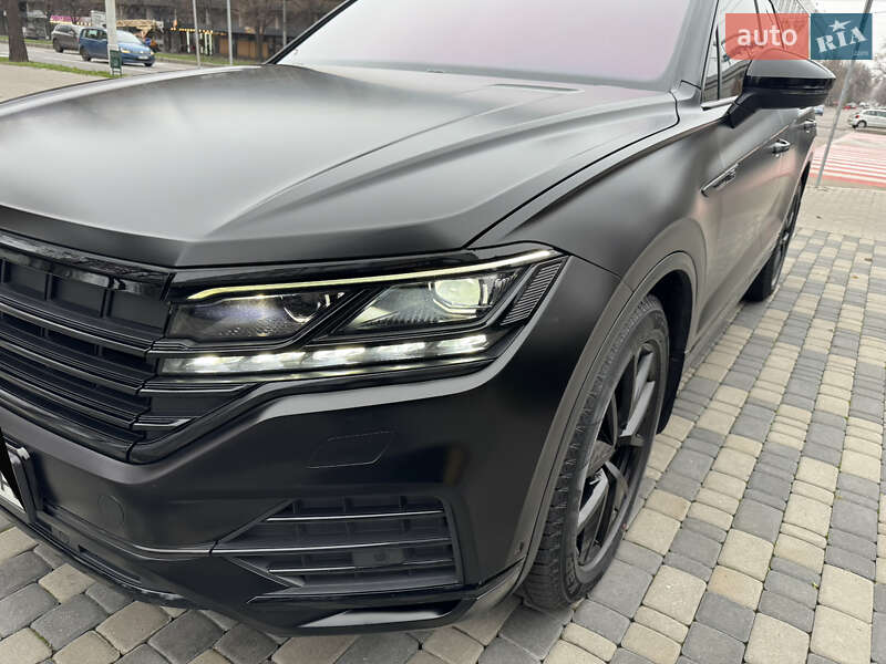 Внедорожник / Кроссовер Volkswagen Touareg 2021 в Запорожье
