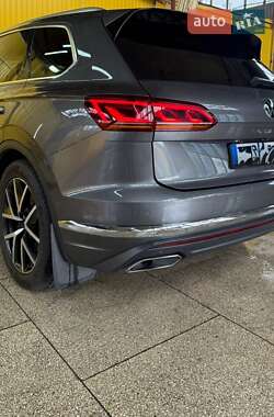 Внедорожник / Кроссовер Volkswagen Touareg 2021 в Днепре