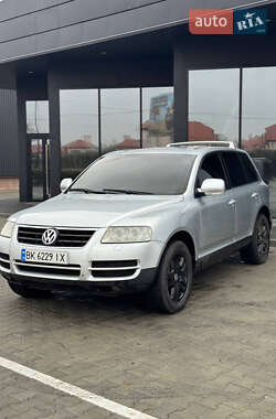 Позашляховик / Кросовер Volkswagen Touareg 2003 в Шептицькому