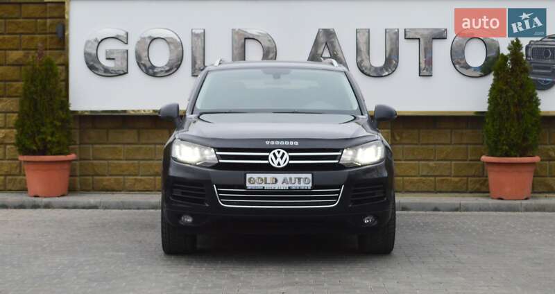 Позашляховик / Кросовер Volkswagen Touareg 2013 в Одесі