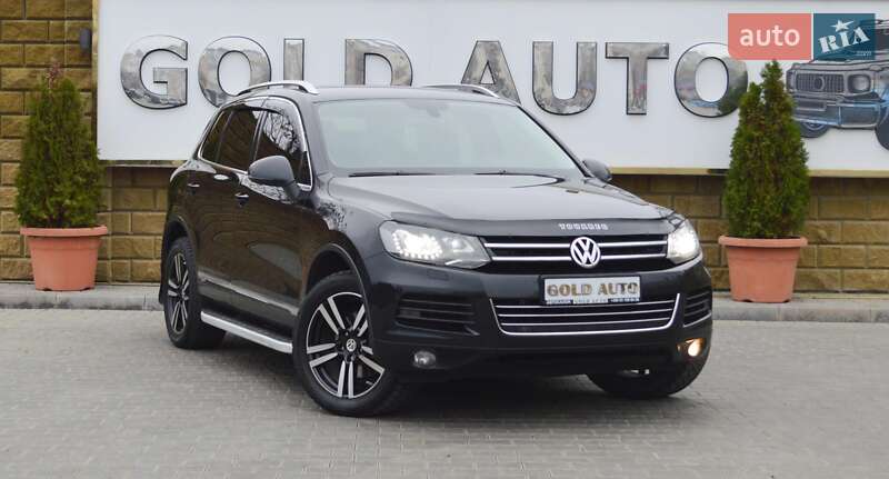 Позашляховик / Кросовер Volkswagen Touareg 2013 в Одесі