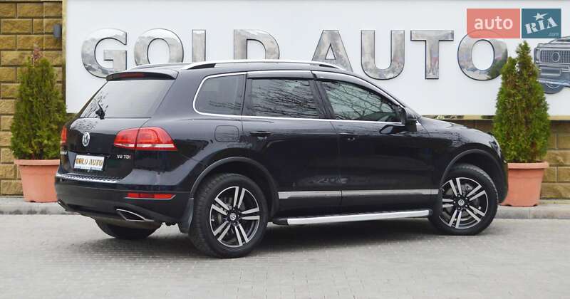 Позашляховик / Кросовер Volkswagen Touareg 2013 в Одесі
