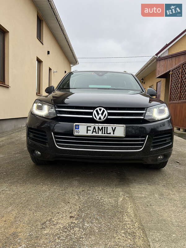 Внедорожник / Кроссовер Volkswagen Touareg 2011 в Белой Церкви