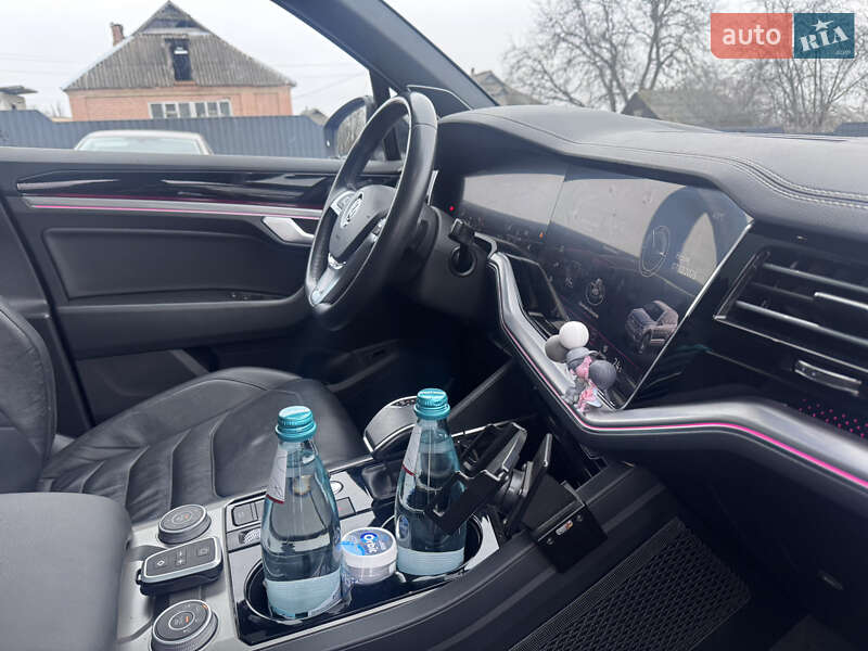 Внедорожник / Кроссовер Volkswagen Touareg 2019 в Звенигородке фото 39 Внедорожник / Кроссовер Volkswagen Touareg 2019 в Звенигородке