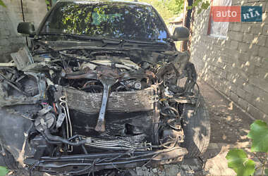 Внедорожник / Кроссовер Volkswagen Touareg 2003 в Изюме