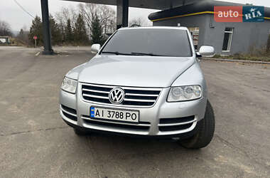 Внедорожник / Кроссовер Volkswagen Touareg 2004 в Косове