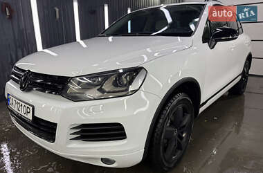 Позашляховик / Кросовер Volkswagen Touareg 2012 в Ірпені