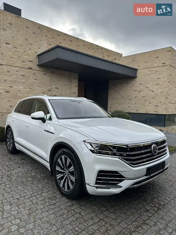 Volkswagen Touareg