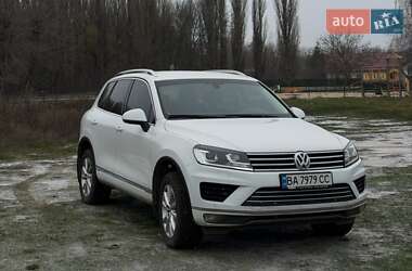 Внедорожник / Кроссовер Volkswagen Touareg 2016 в Кропивницком