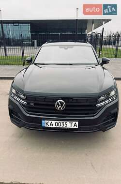 Внедорожник / Кроссовер Volkswagen Touareg 2023 в Киеве