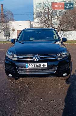 Внедорожник / Кроссовер Volkswagen Touareg 2012 в Мукачево
