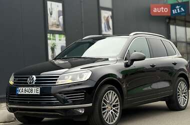 Позашляховик / Кросовер Volkswagen Touareg 2011 в Києві