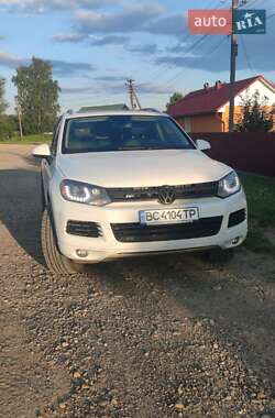Внедорожник / Кроссовер Volkswagen Touareg 2012 в Харькове