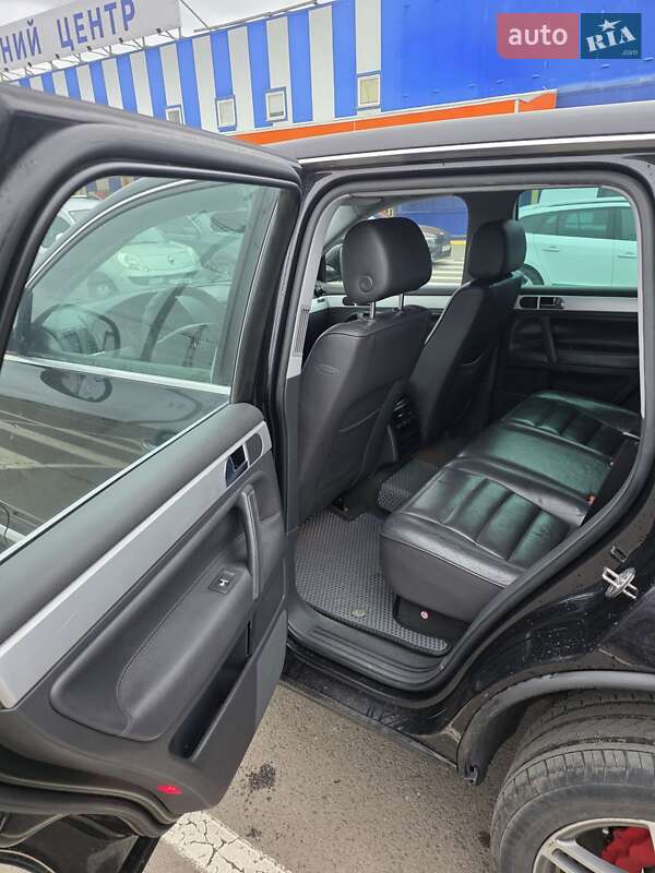 Внедорожник / Кроссовер Volkswagen Touareg 2008 в Луцке