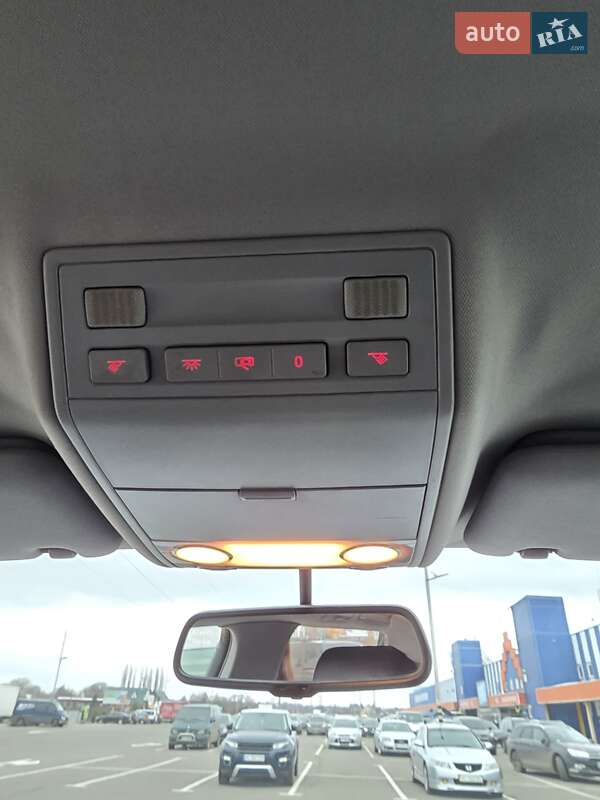 Внедорожник / Кроссовер Volkswagen Touareg 2008 в Луцке