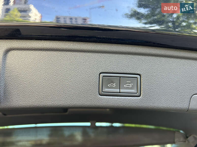 Позашляховик / Кросовер Volkswagen Touareg 2020 в Києві фото 12 Позашляховик / Кросовер Volkswagen Touareg 2020 в Києві