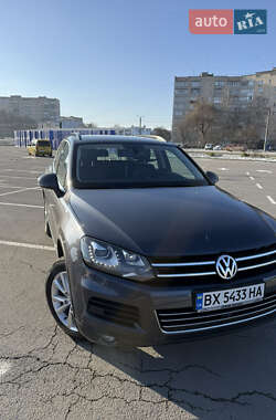 Внедорожник / Кроссовер Volkswagen Touareg 2011 в Каменец-Подольском