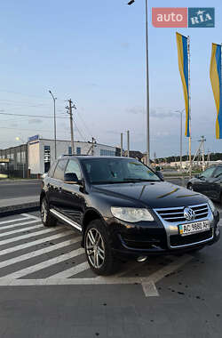 Внедорожник / Кроссовер Volkswagen Touareg 2008 в Луцке