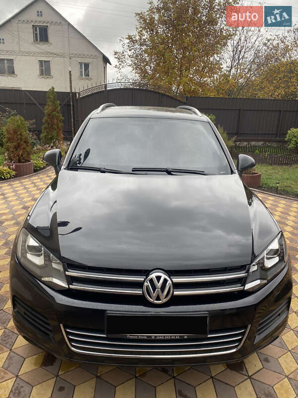 Внедорожник / Кроссовер Volkswagen Touareg 2012 в Белой Церкви